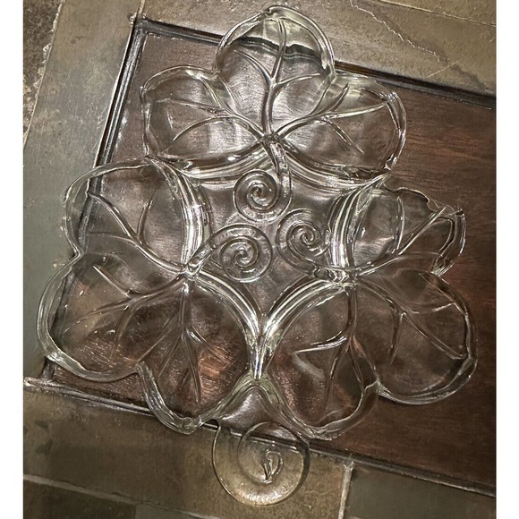 Vintage Leaf-shaped Hand Crafted Glass Clear Candy Dish (10” Long/8 1/2” Wide) - Picture 4 of 6